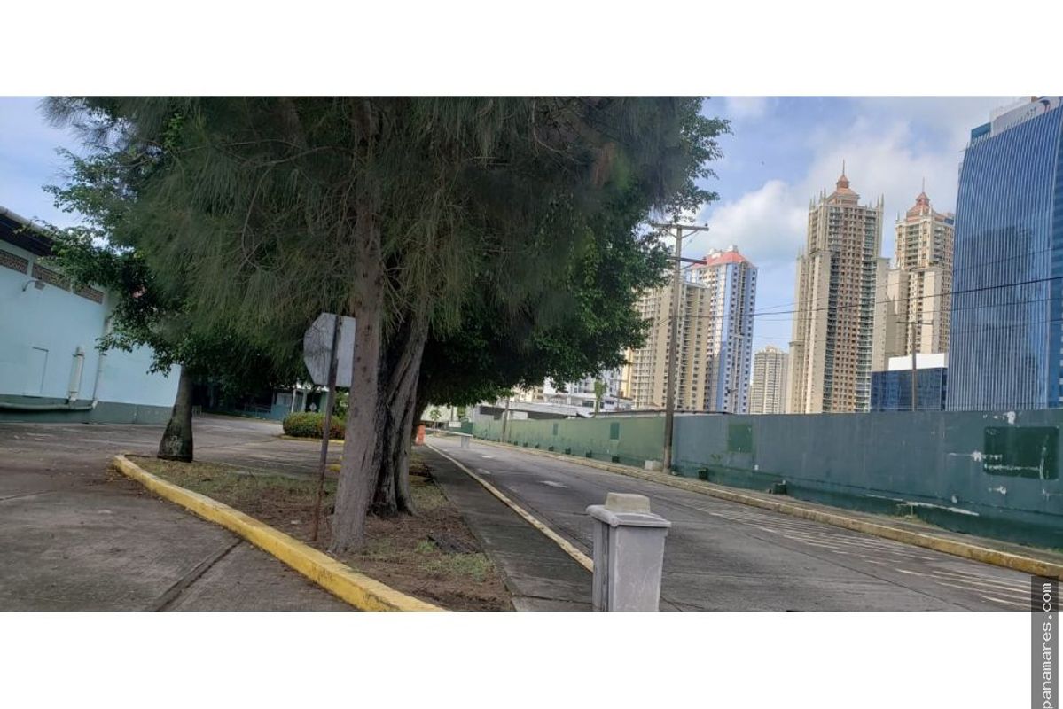 ¡terreno Con Mucho Potencial En San Francisco! — Apartaestudio en Venta