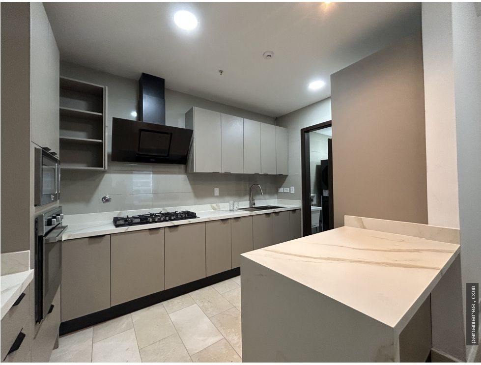 PH Grand Tower - Punta Pacifica - Amoblado — Penthouse en Alquiler
