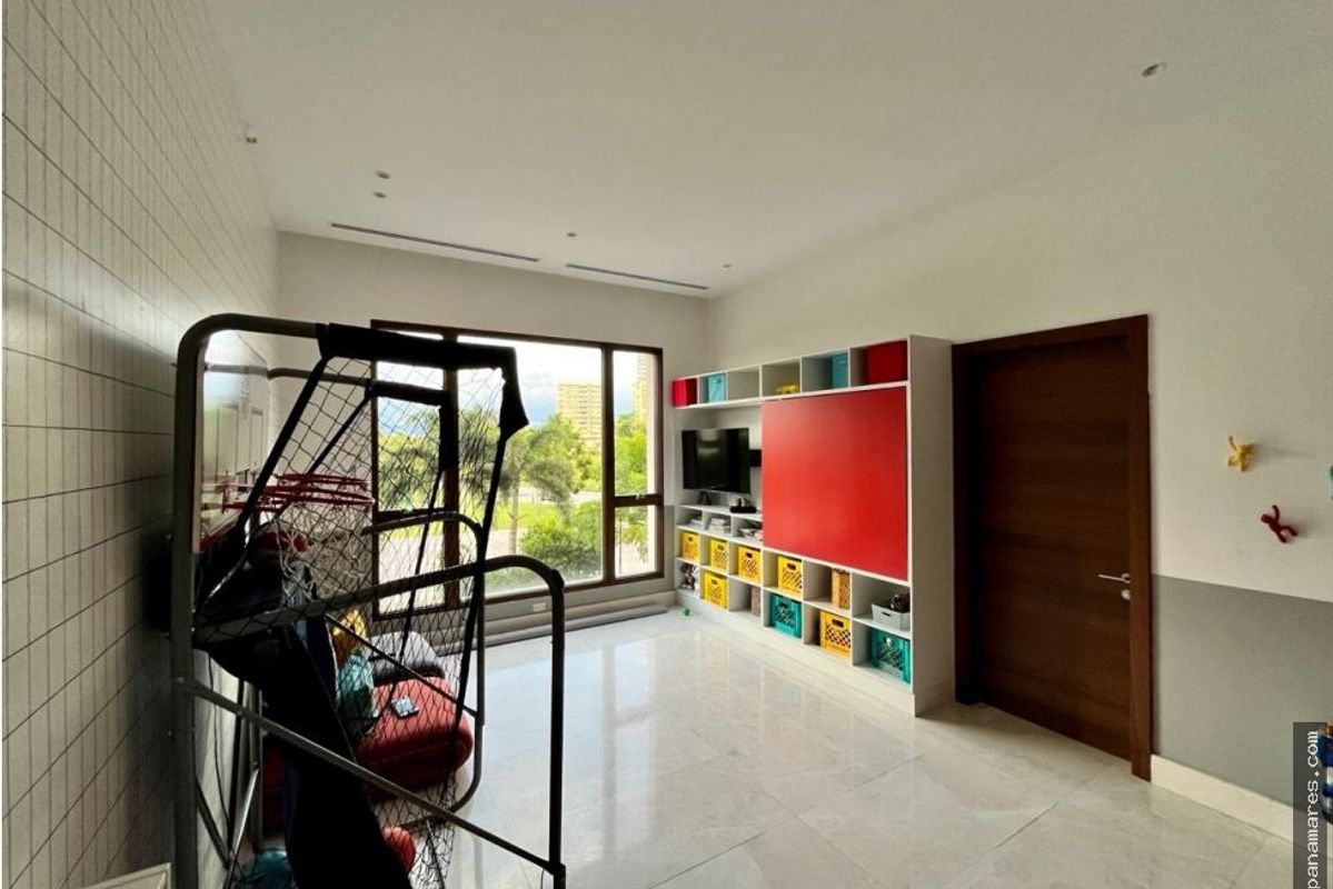 PH La Loma - Lake View En Santa Maria — Penthouse en Venta