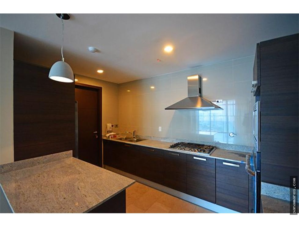Grand Tower - Punta Pacifica — Apartamento en Venta