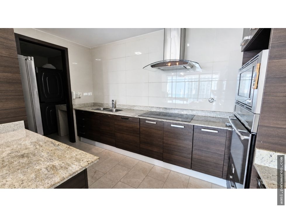 PH Grand Tower - Amoblado - Modelo J - Punta Pacifica — Apartamento en Alquiler