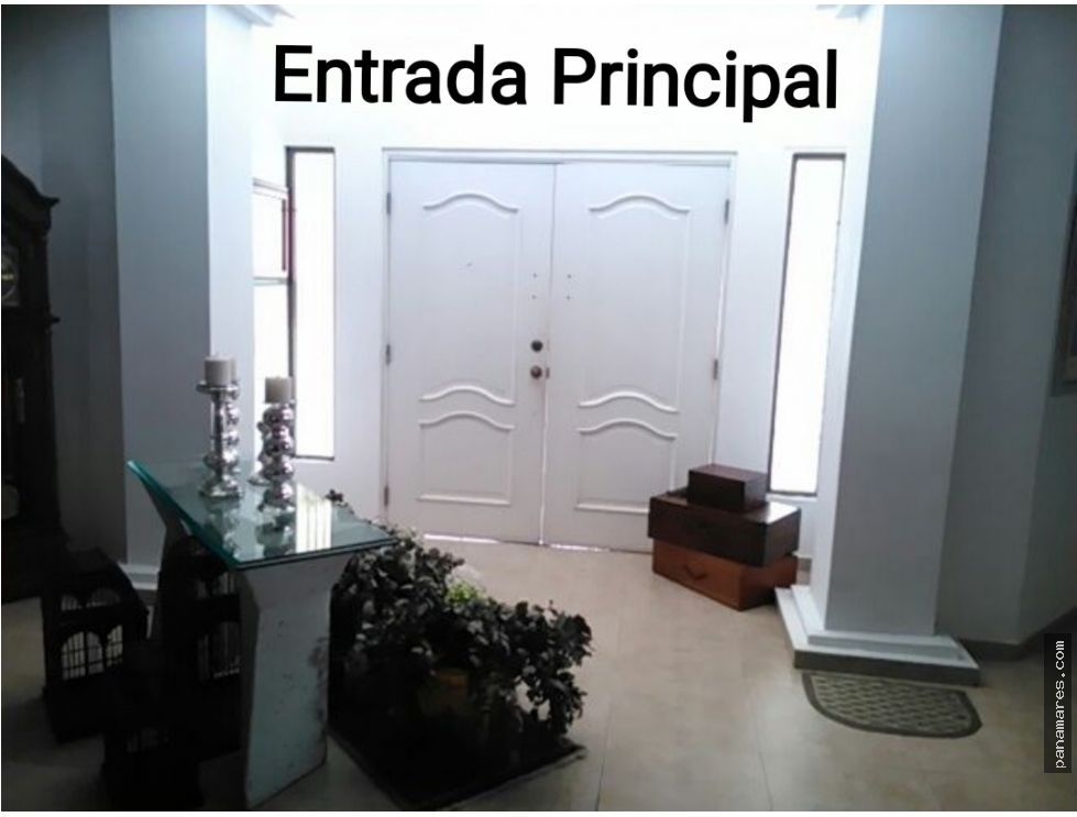 Hermosa Casa Ubicada En Los Portones, Chiriquí — Casa en Venta