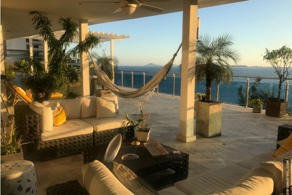 PH Aqualina - Punta Pacifica - Amoblado — Penthouse en Alquiler