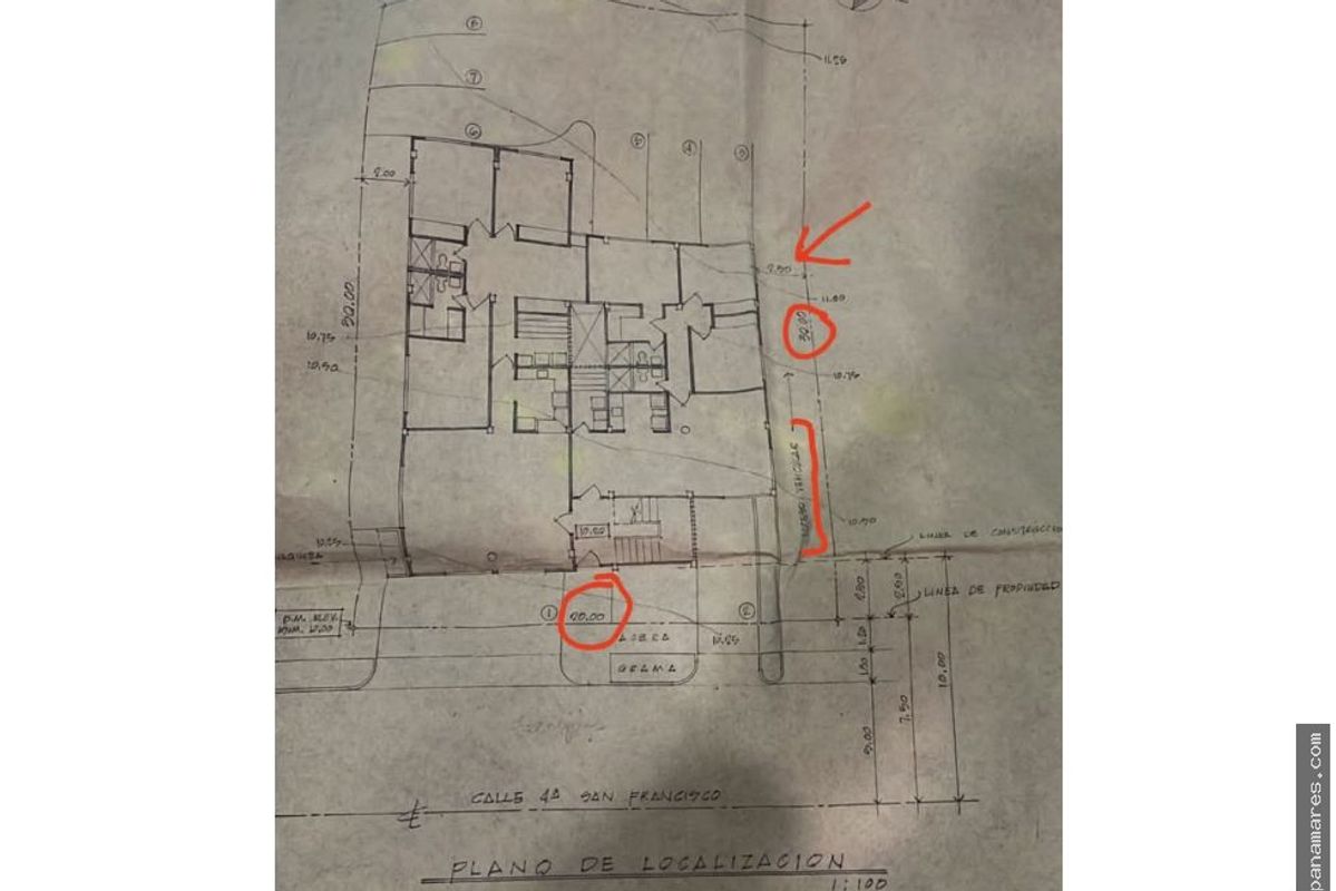 Oportunidad! Se Vende Edificio - Condominio Leda - Final De Calle 50 — Edificio en Venta