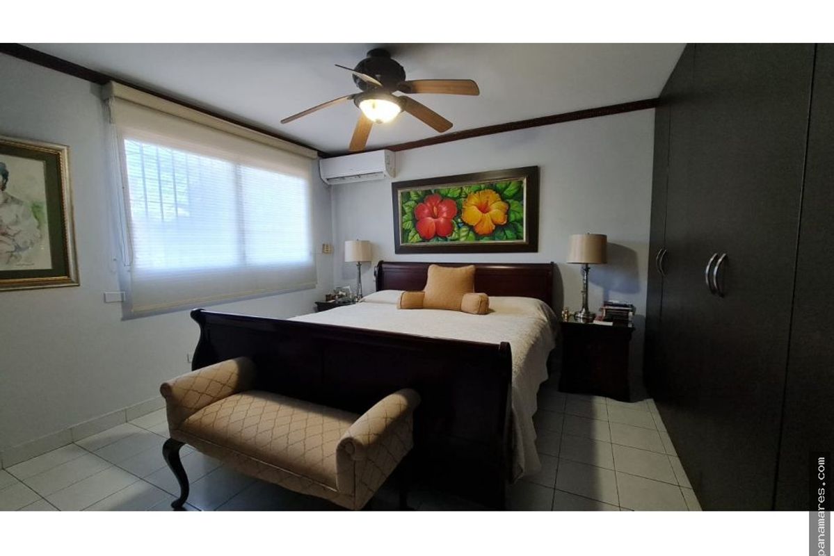 El Cangrejo - Bella Vista - Comunidad Con Garita — Casa en Venta