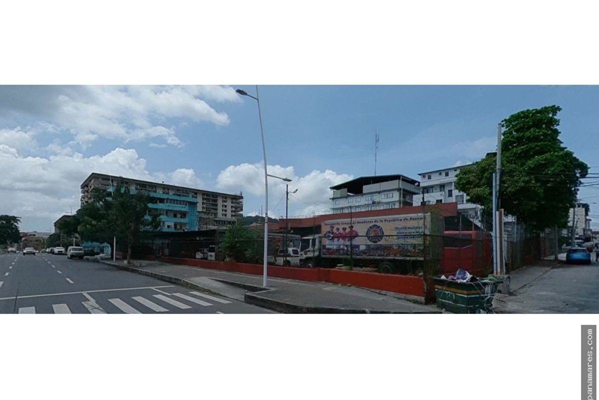 Excelente Propiedad En Venta, En Bella Vista — Apartaestudio en Venta