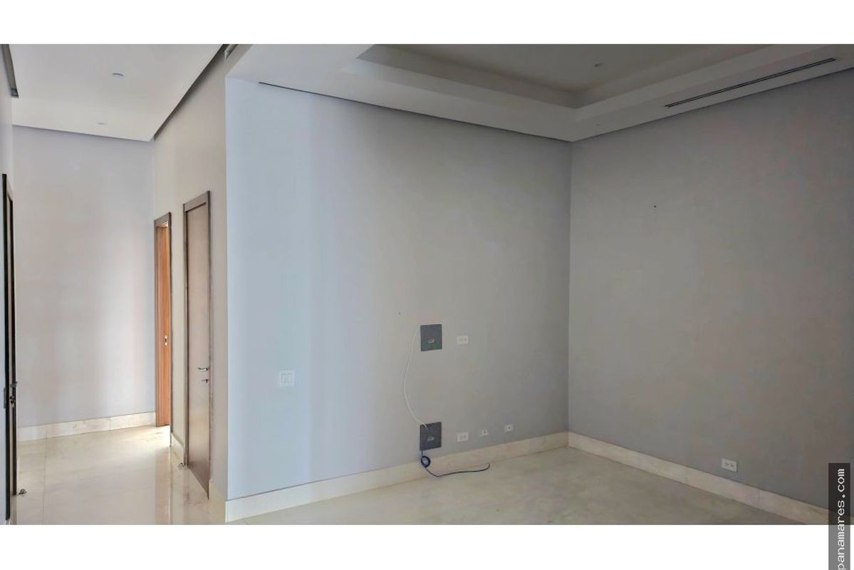 Exclusivo Apartamento En PH La Loma - Santa Maria — Penthouse en Venta