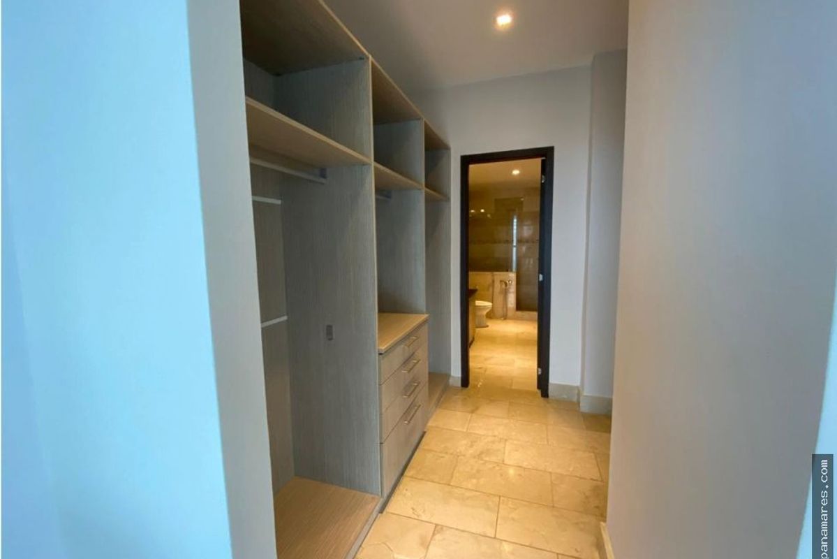 Modelo Tipo Duplex - PH Grand Tower - Amoblado — Penthouse en Venta