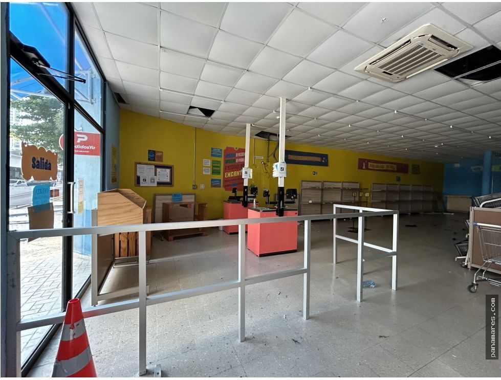 Oportunidad Única! Se Vende Terreno Con Mejoras Detras Del Sheraton — Lote Comercial en Venta