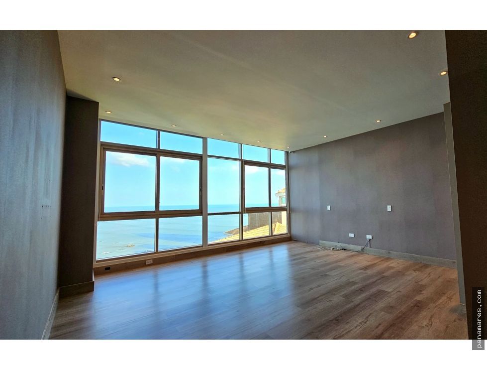 Pacific Point -  Punta Pacifica — Apartaestudio en Venta