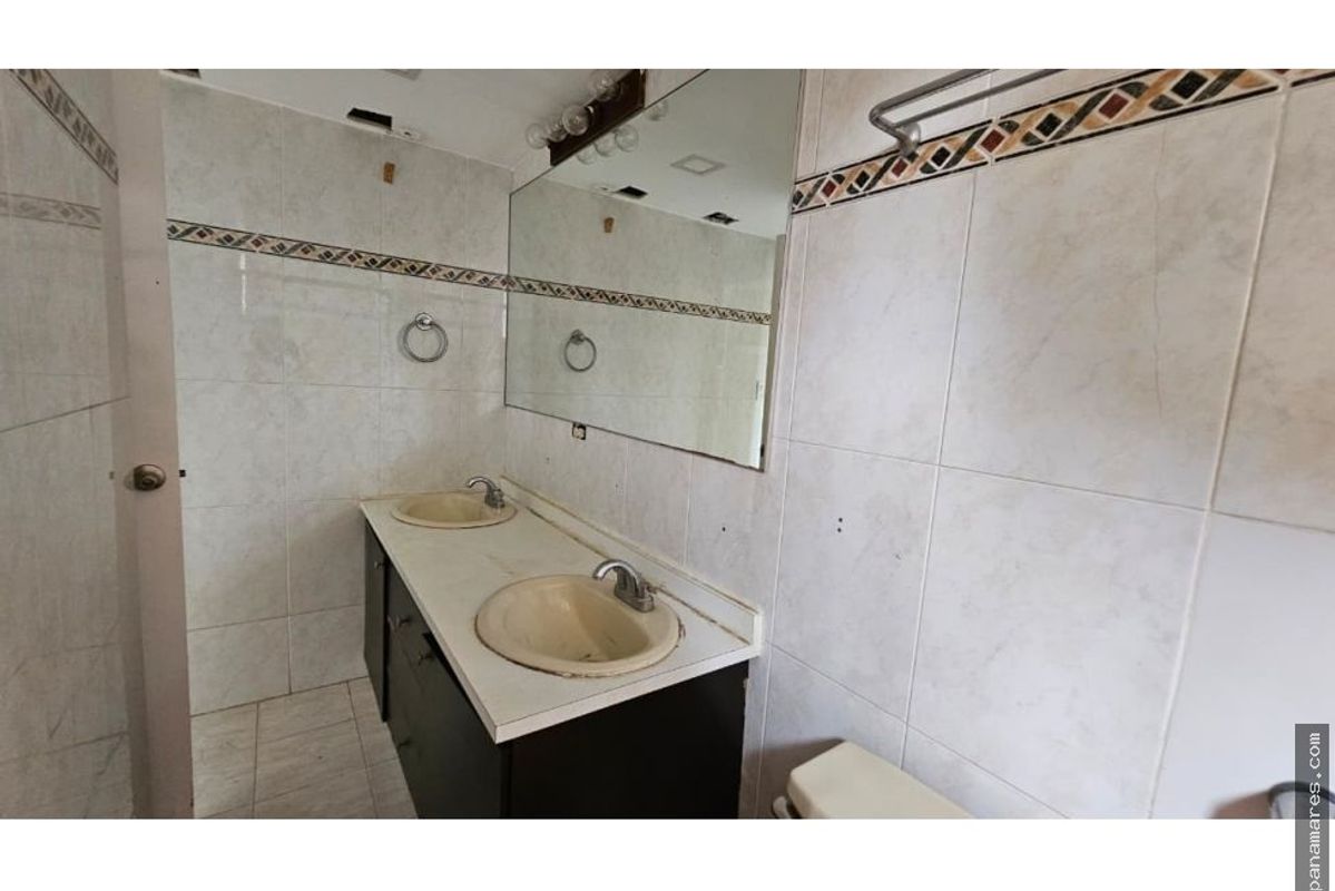 El Hexagono - Altos Del Golf - San Francisco — Casa en Venta