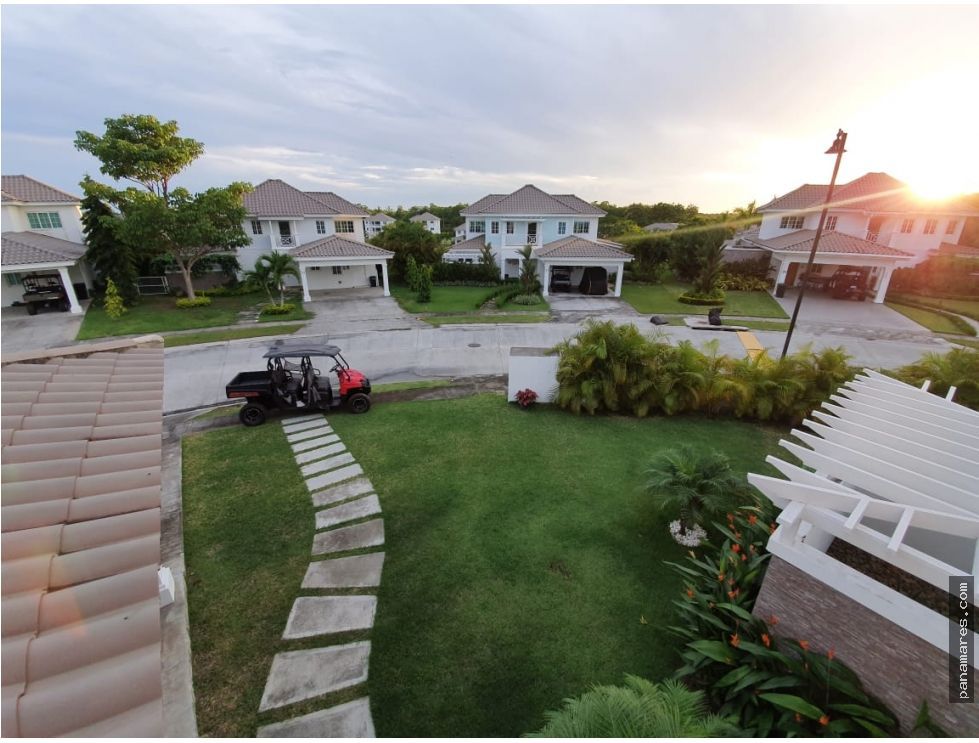 Villa En Bijao Beach Club And Residences — Casa de Playa en Venta