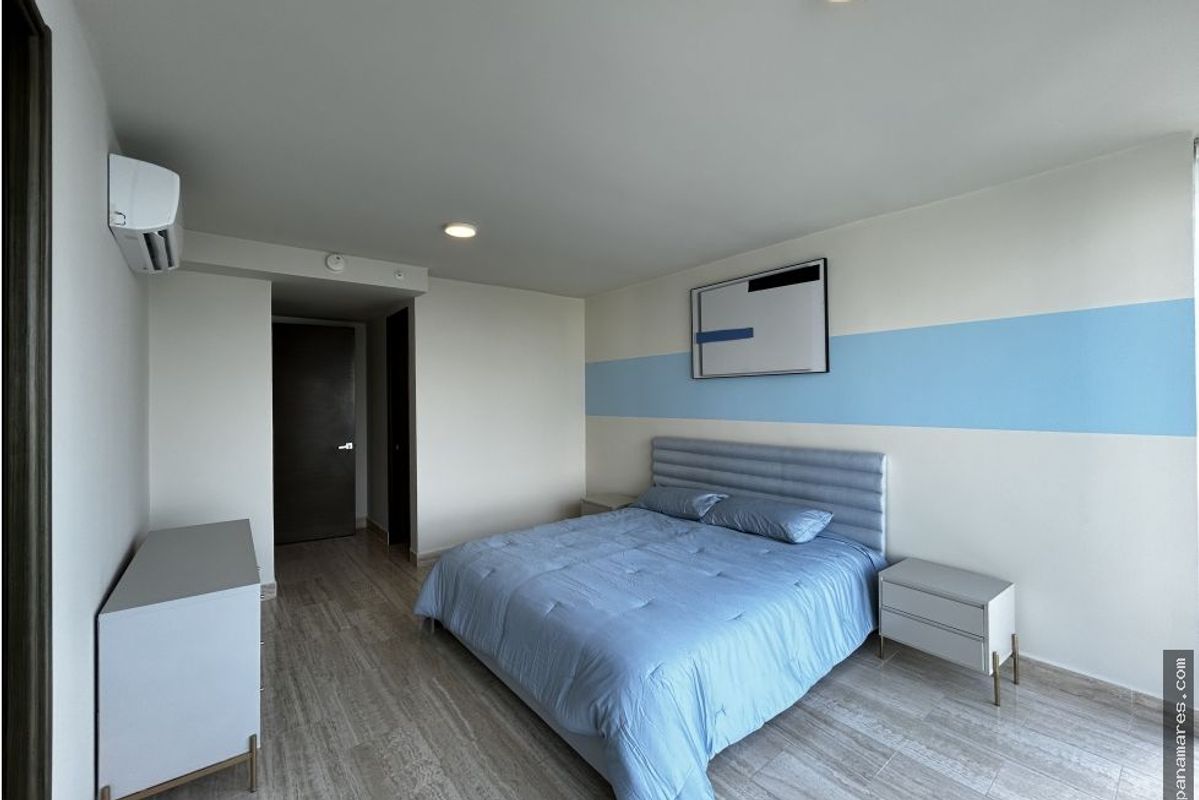 Hermoso Apartamento En The Regent - Costa Del Este — Apartamento en Alquiler