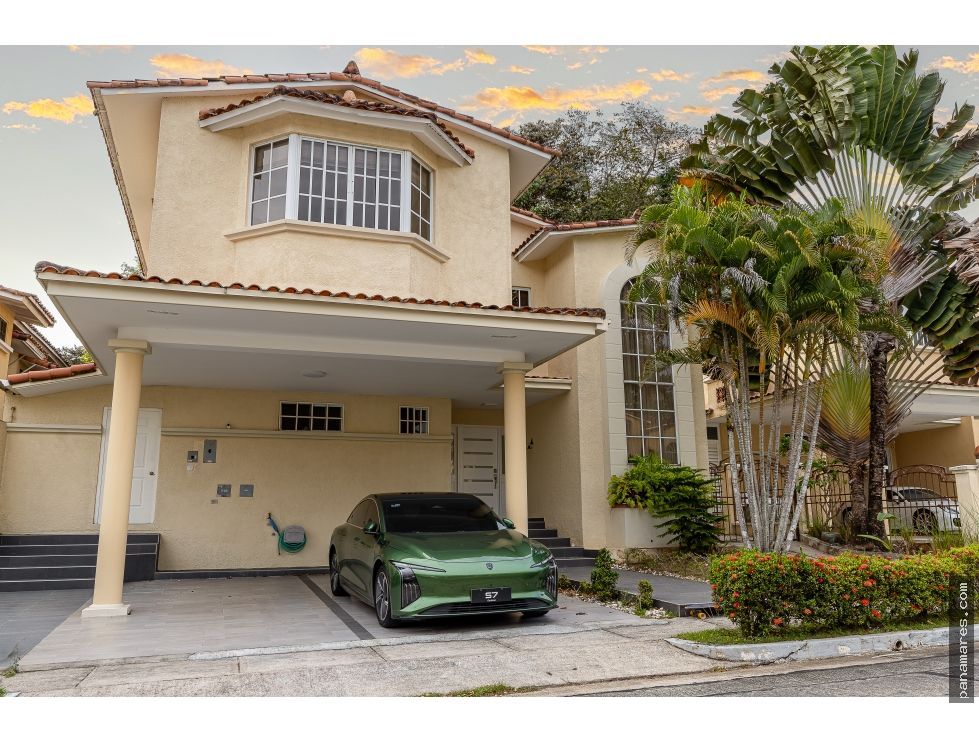 Amplia Casa En Albrook Gardens - Albrook — Casa en Venta