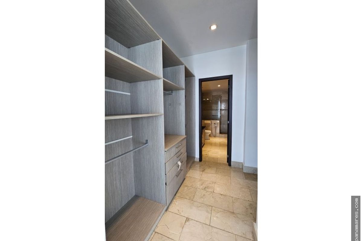 Apto En Grand Tower - Punta Pacifica - Modelo O — Apartamento en Venta