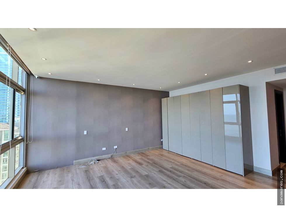 Pacific Point -  Punta Pacifica — Apartaestudio en Venta