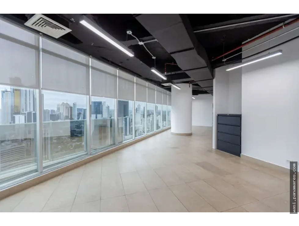 F&f Tower Marbella — Oficina en Alquiler