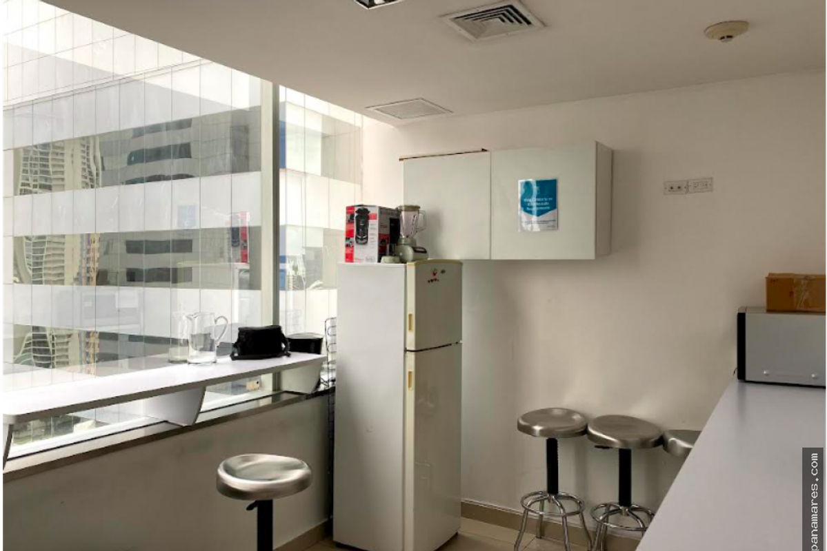 Torre De Las Americas - Punta Pacifica — Oficina en Venta