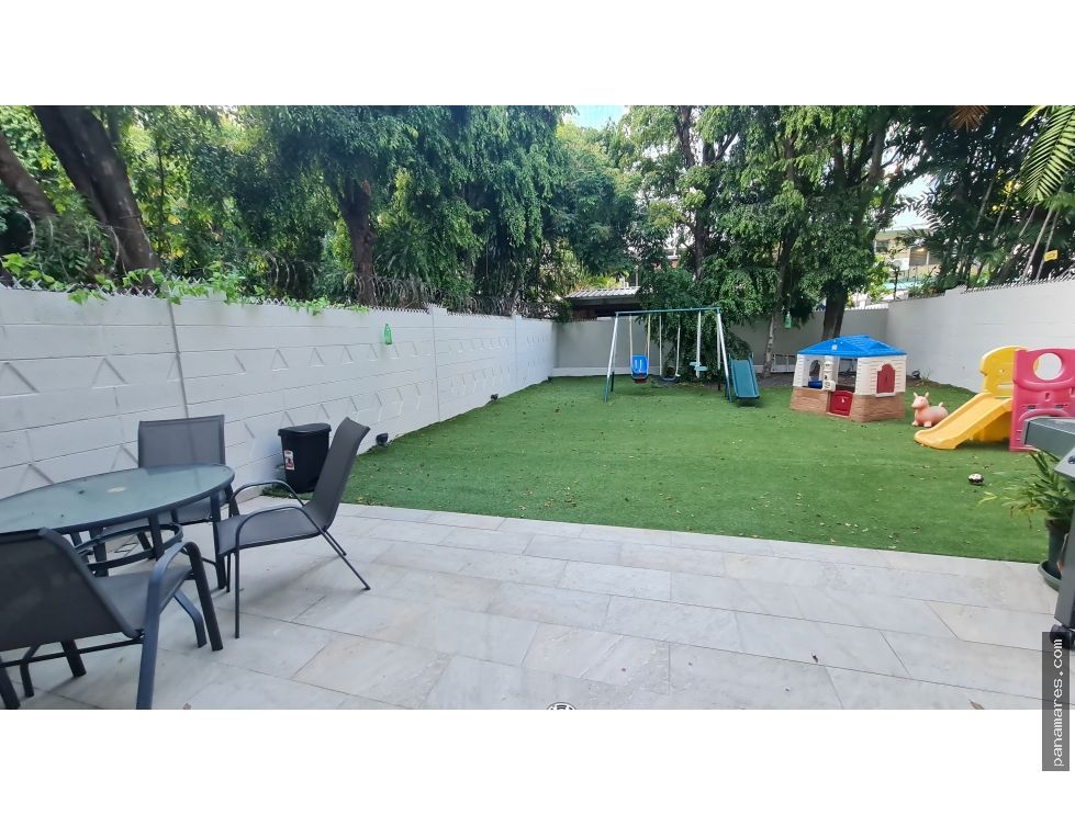 Paitilla Frente Al Parque Con Vista Al Mar — Casa en Venta