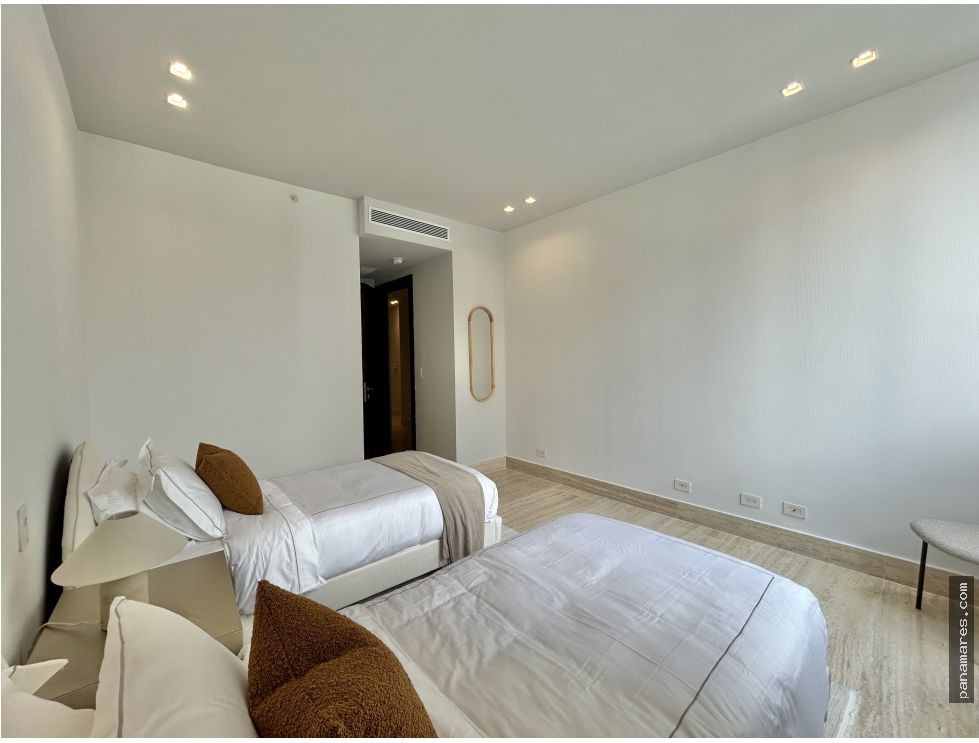 PH The Towers - Paitilla - Amoblado — Penthouse en Venta