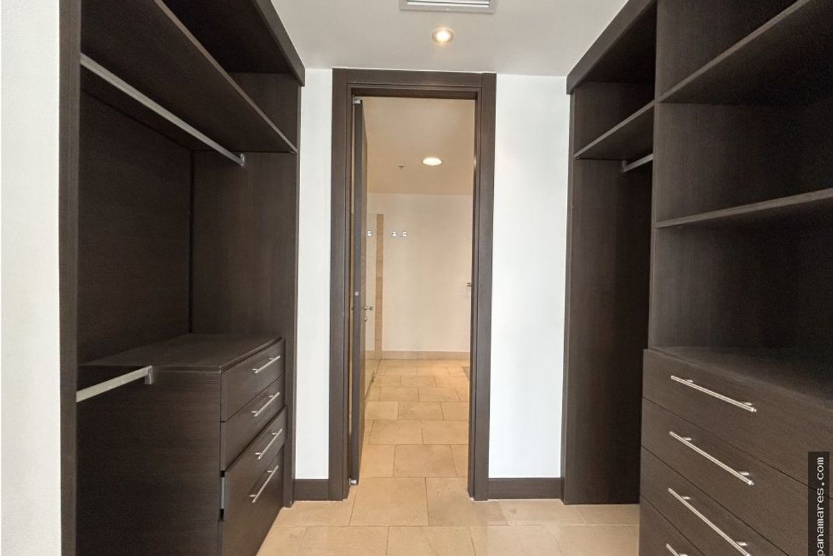The Ocean Club (toc) - Antiguo Trump - Punta Pacifica — Apartamento en Venta