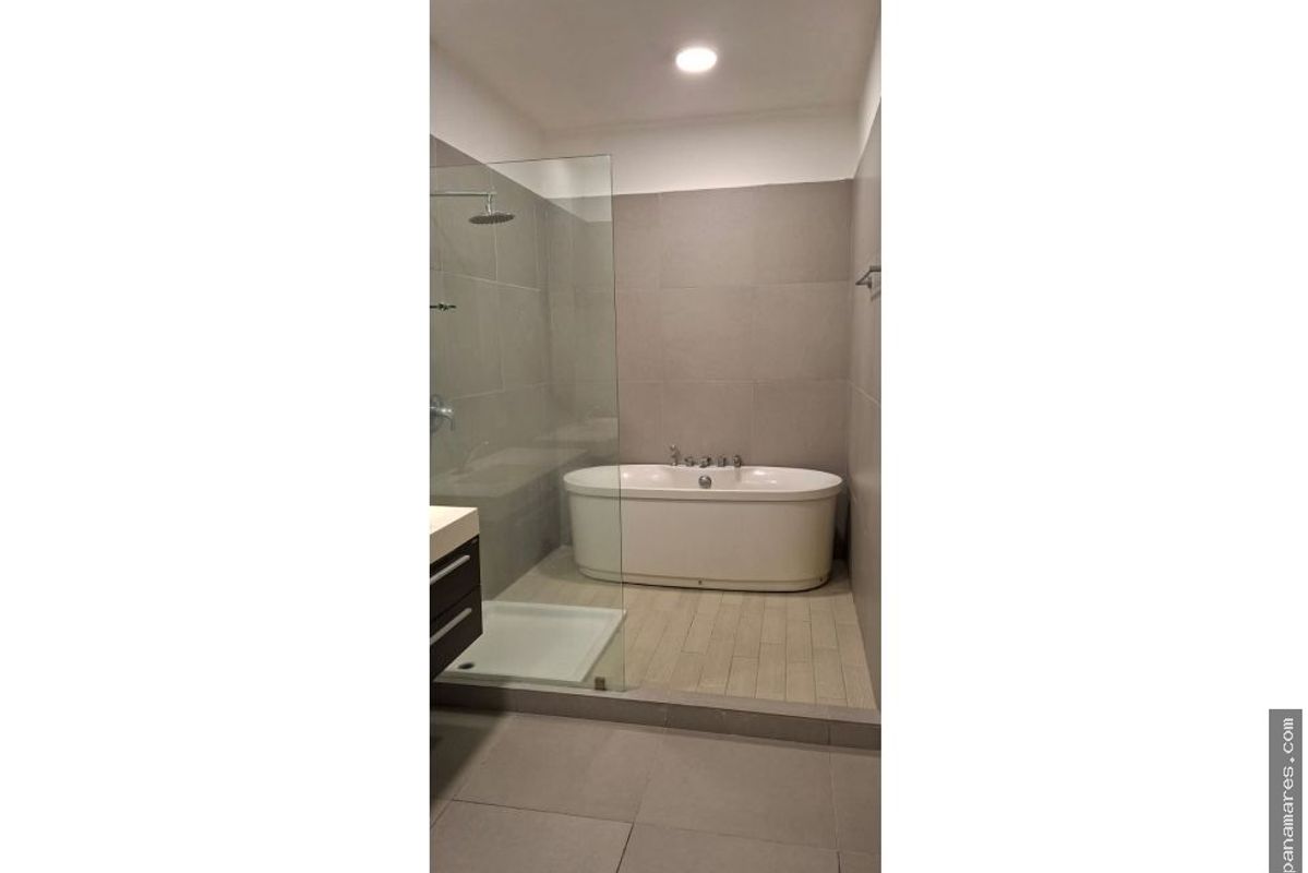 PH Yacht Club - Avenida Balboa - Amoblado — Penthouse en Alquiler