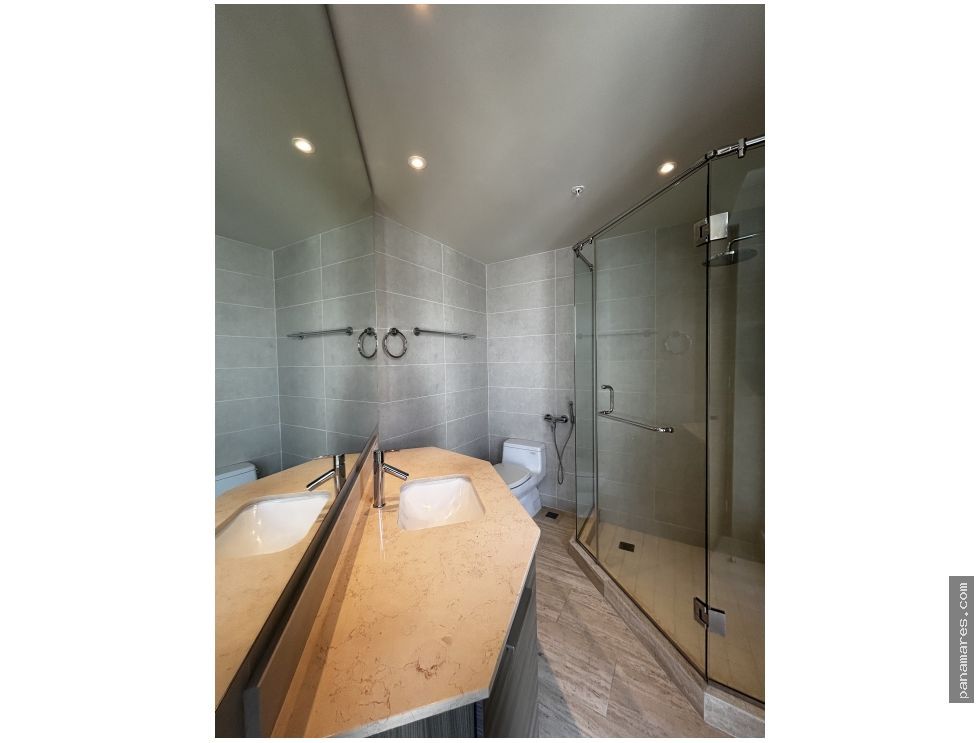 Hermoso Apartamento En The Regent - Costa Del Este — Apartamento en Alquiler