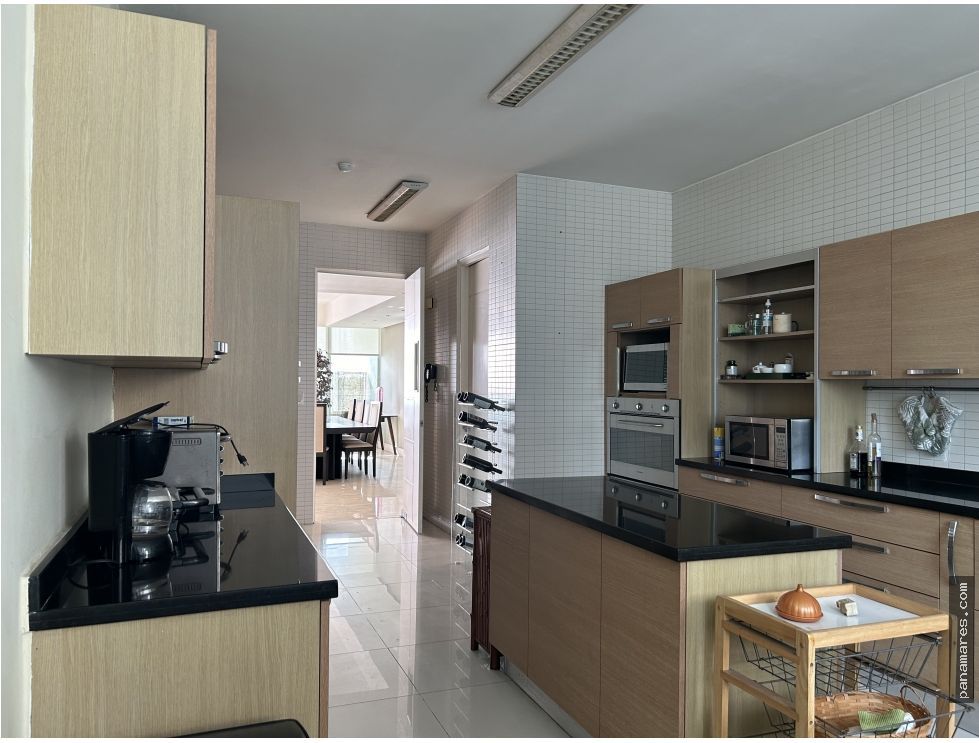 Aquamare Torre A - Punta Pacifica — Apartamento en Venta