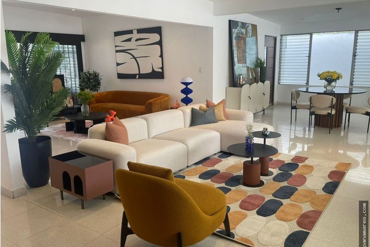 Remodelada En San Francisco - Loma Alegre — Casa en Alquiler