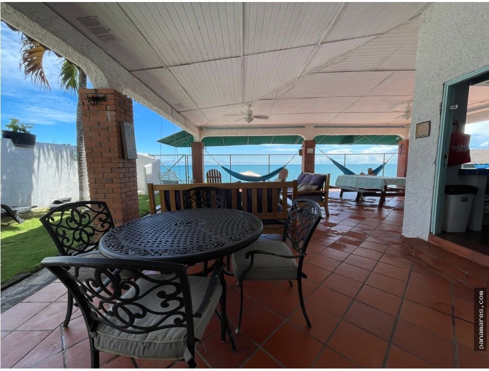 Hermosa Casa Frente Al Mar En Farallon — Casa de Playa en Venta