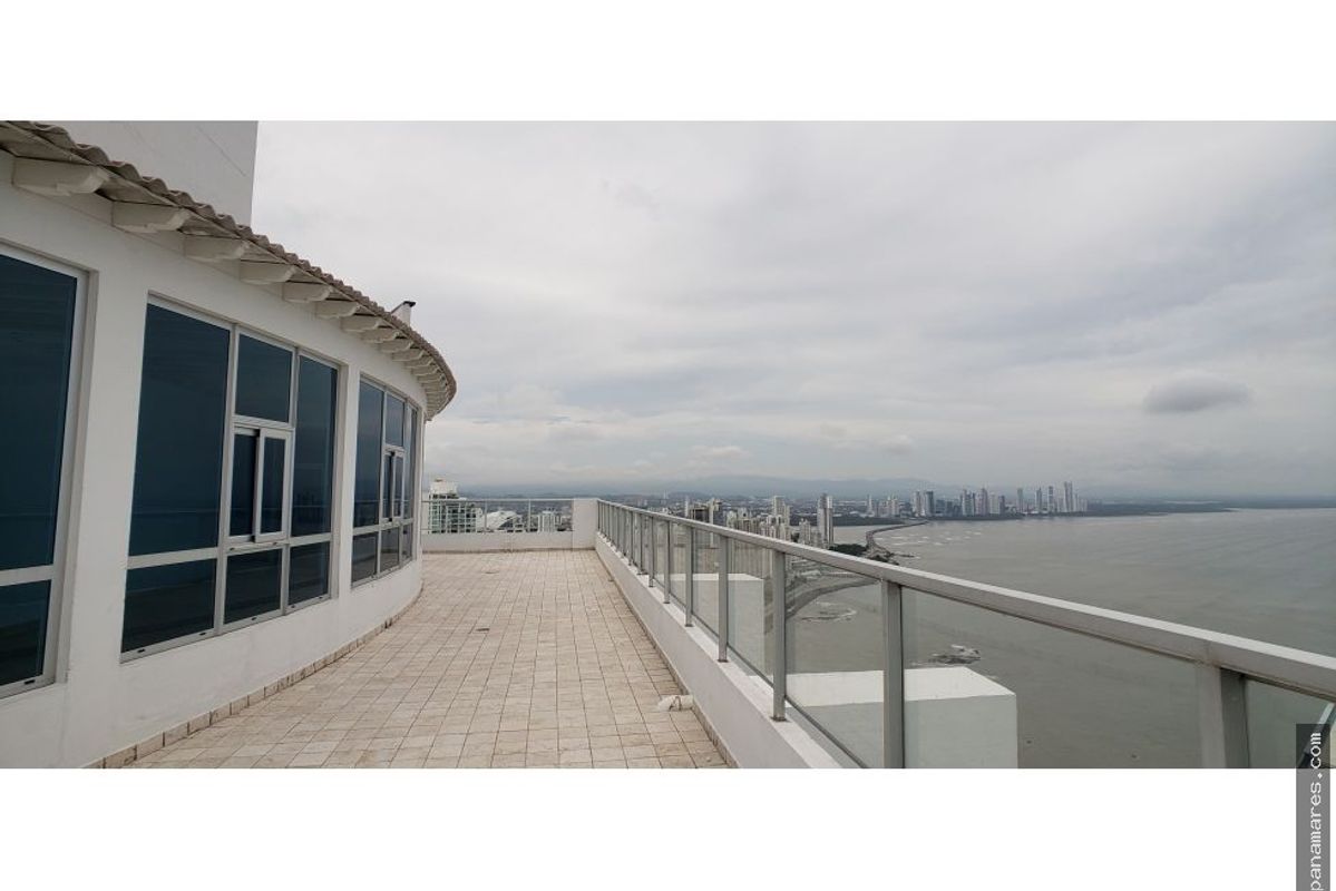 Remate Penthouse En Punta Pacifica - 2 Pisos Completos Frente Al Mar — Penthouse en Venta