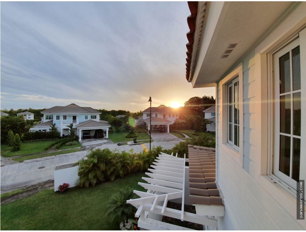 Villa En Bijao Beach Club And Residences — Casa de Playa en Venta