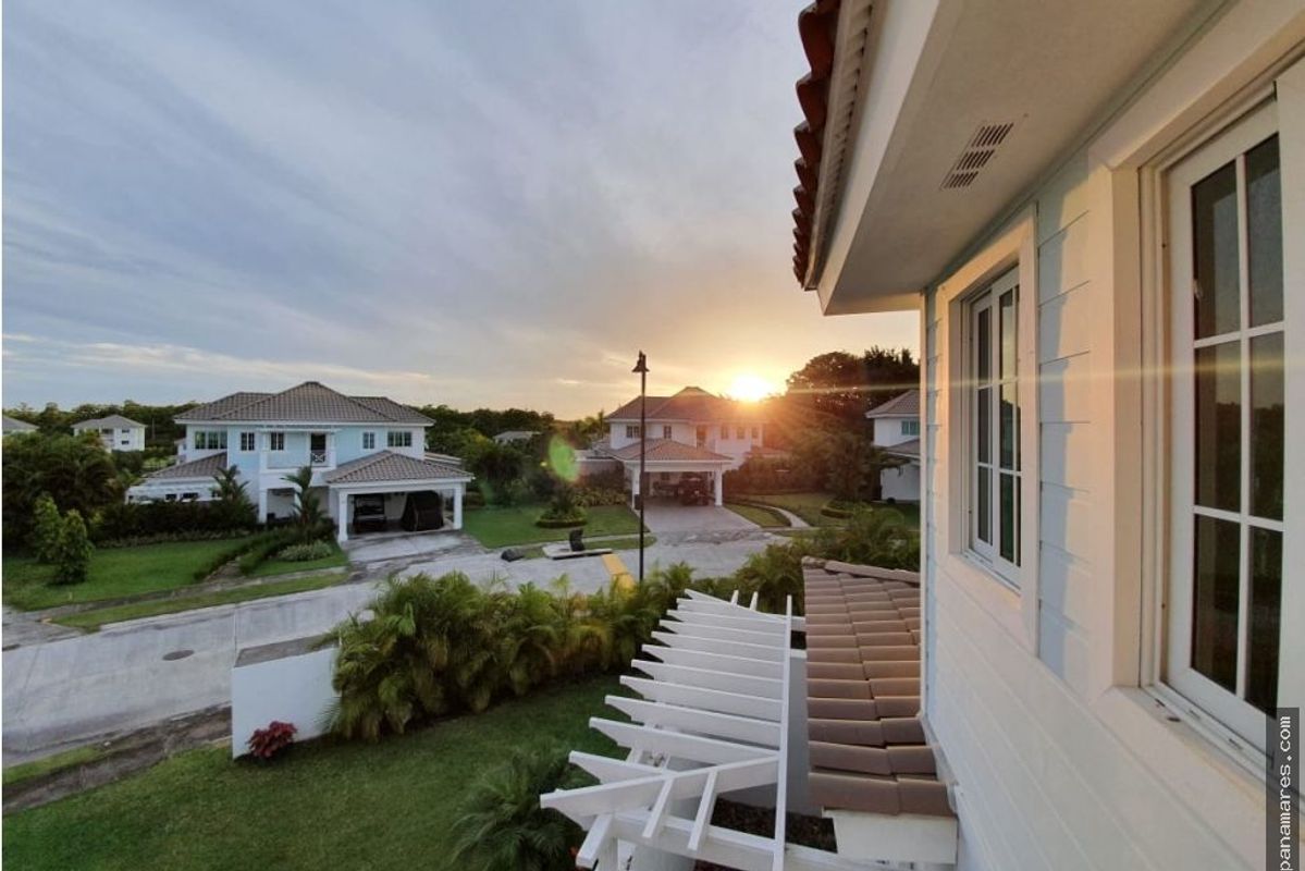 Villa En Bijao Beach Club And Residences — Casa de Playa en Venta