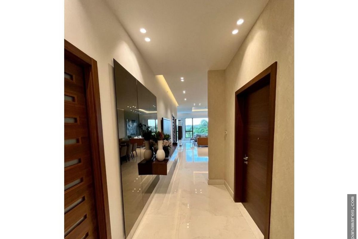 PH La Loma - Lake View En Santa Maria — Penthouse en Venta