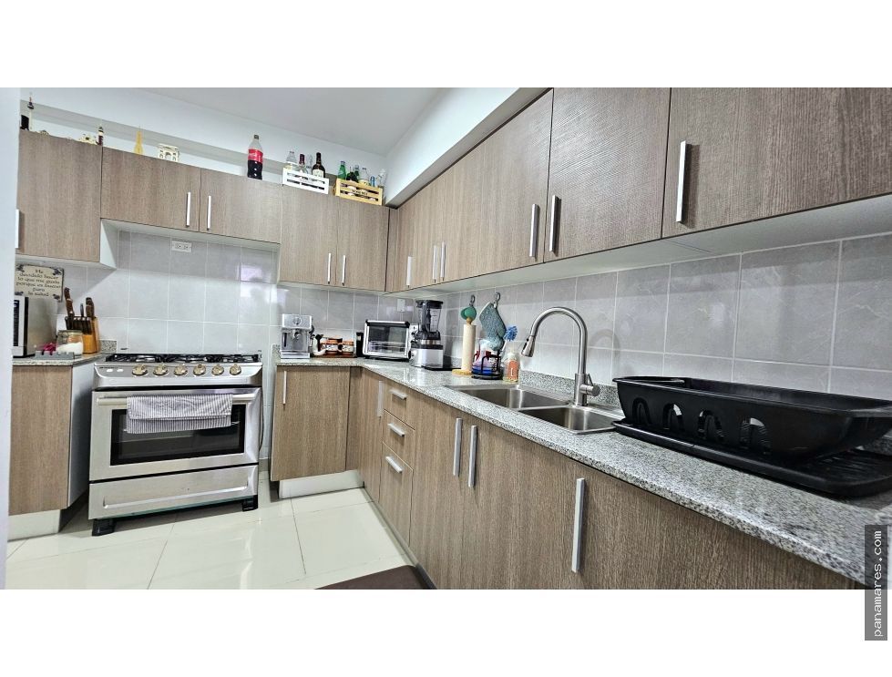 PH Residencias Del Sol - Vista Al Parque Omar - Piso Alto — Penthouse en Venta