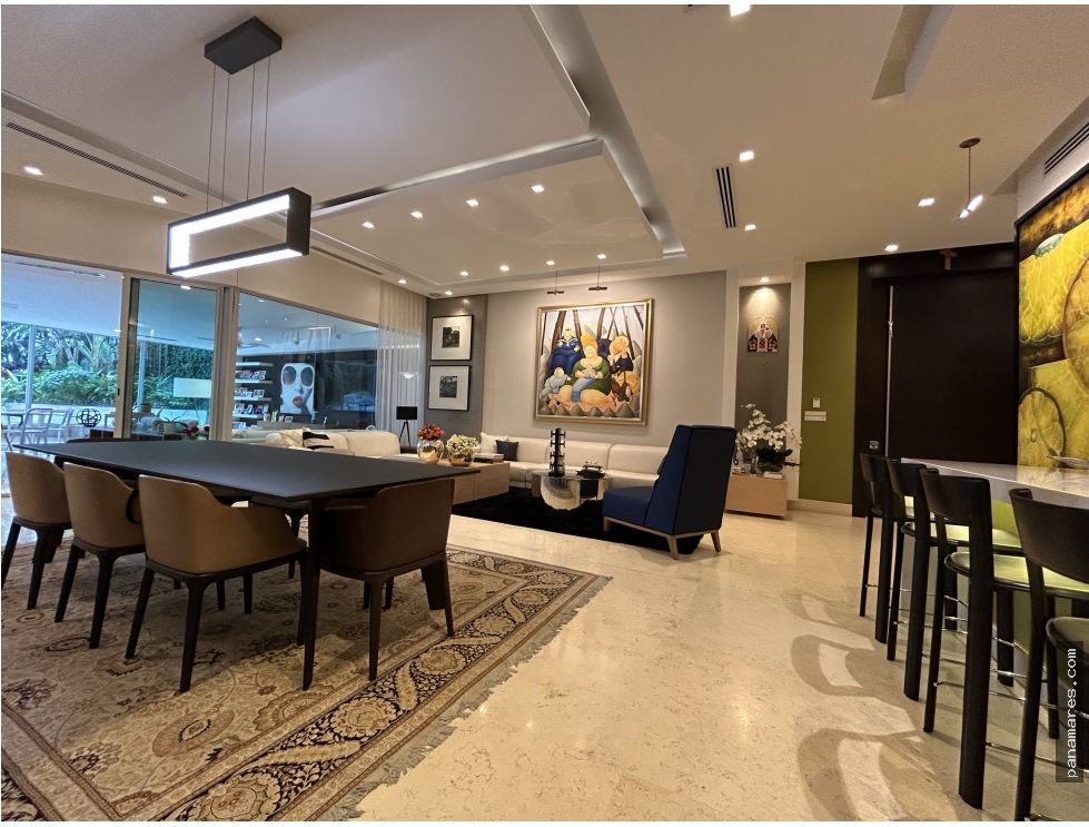 Hermoso Apartamento Amoblado - Terraza Privada Con Piscina — Apartamento en Venta
