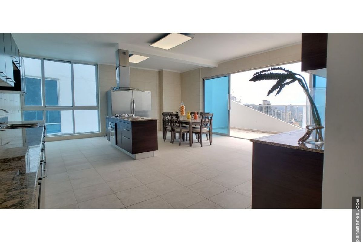 Remate Penthouse En Punta Pacifica - 2 Pisos Completos Frente Al Mar — Penthouse en Venta
