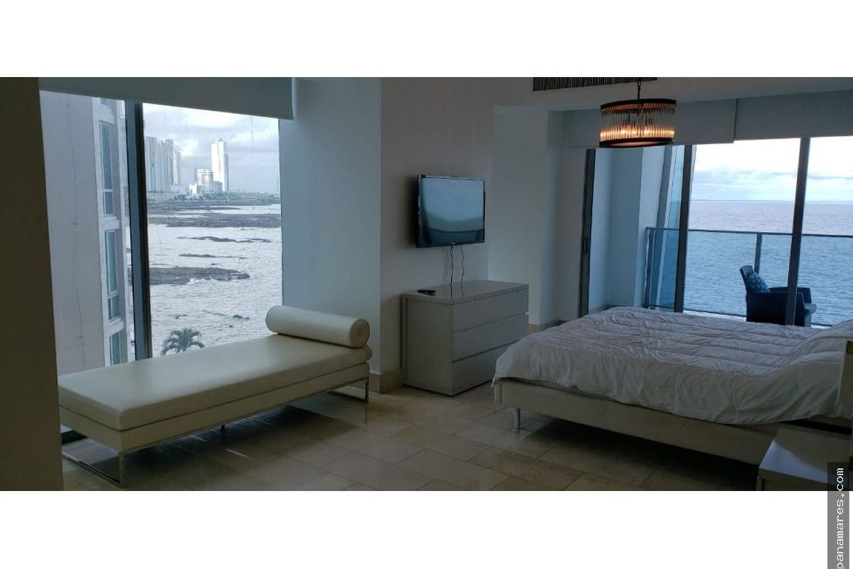 Modelo A Especial - Grand Tower — Apartamento en Venta