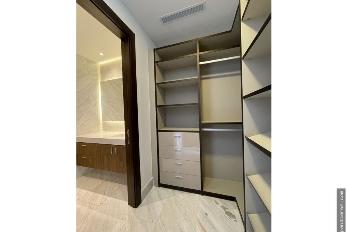 PH The Towers - Paitilla - Vista Al Mar - Linea Blanca — Penthouse en Alquiler