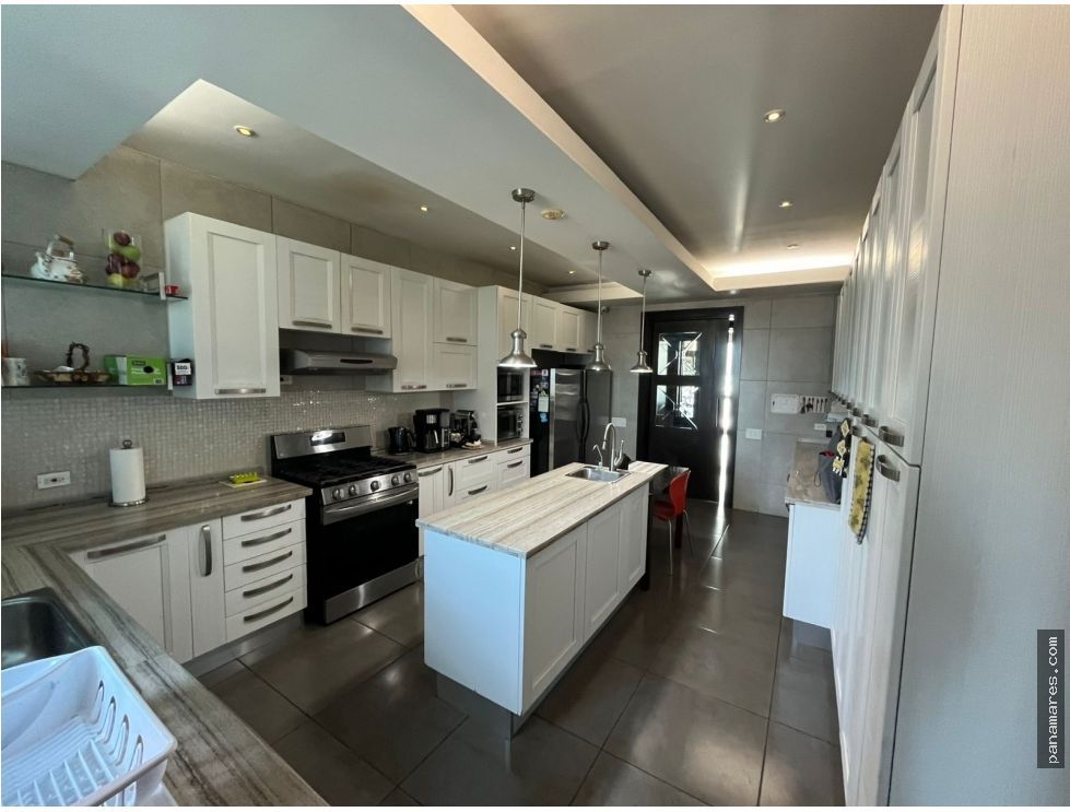 Hermoso Duplex En El PH Blue Bahia - Punta Pacifica — Penthouse en Venta