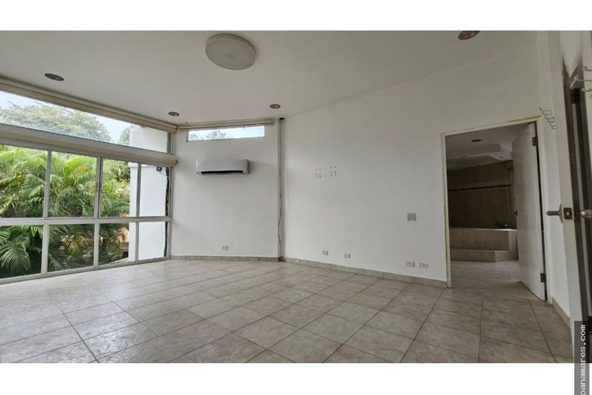 El Hexagono - Altos Del Golf - San Francisco — Casa en Venta