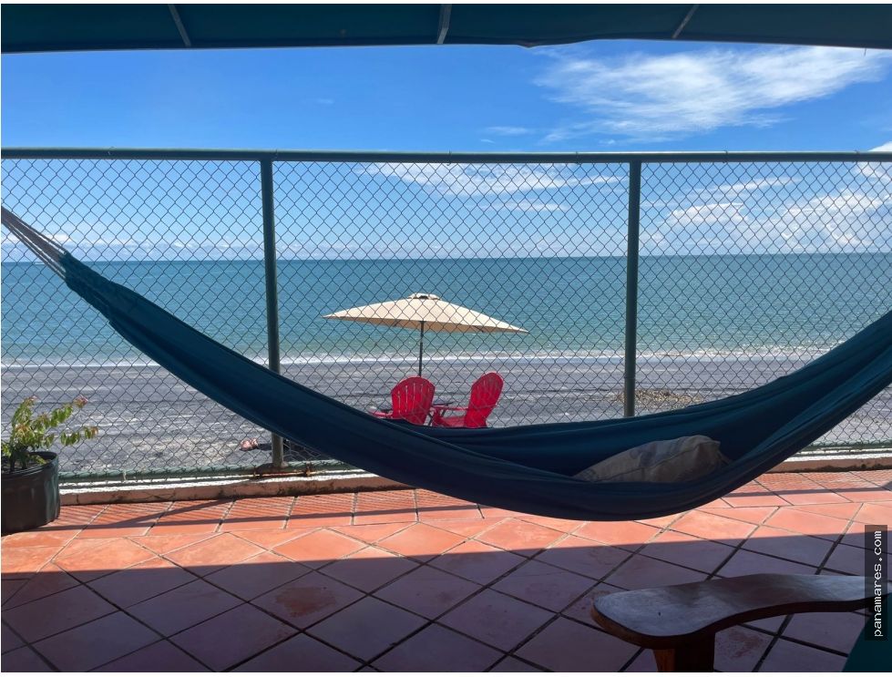 Hermosa Casa Frente Al Mar En Farallon — Casa de Playa en Venta