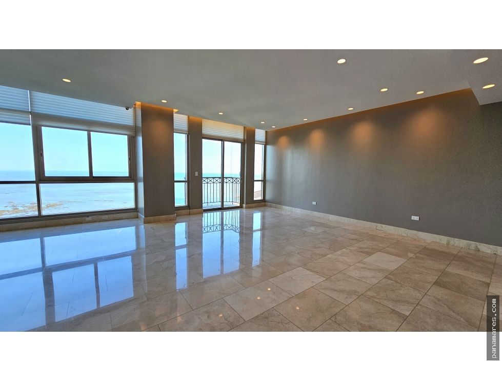 Pacific Point -  Punta Pacifica — Apartaestudio en Venta