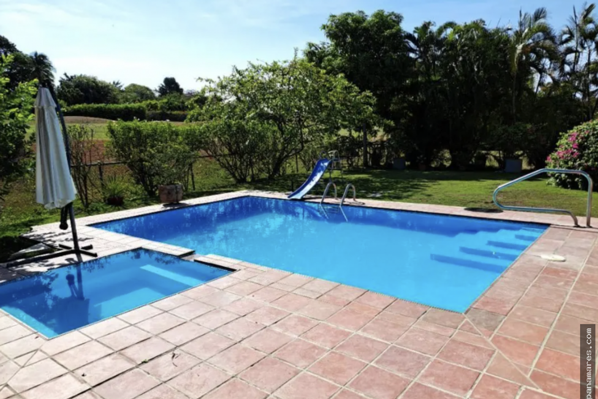 Villa En Decameron - Playa Farallon - Rio Hato — Casa de Playa en Venta