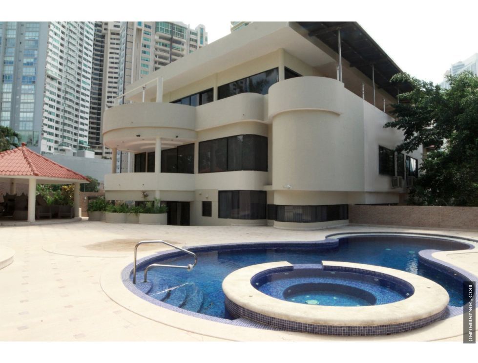Ganga Se Vende Terreno En Patilla — Casa en Venta