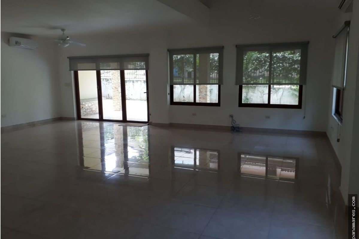 PH Senderos - Camino De Cruces — Penthouse en Venta
