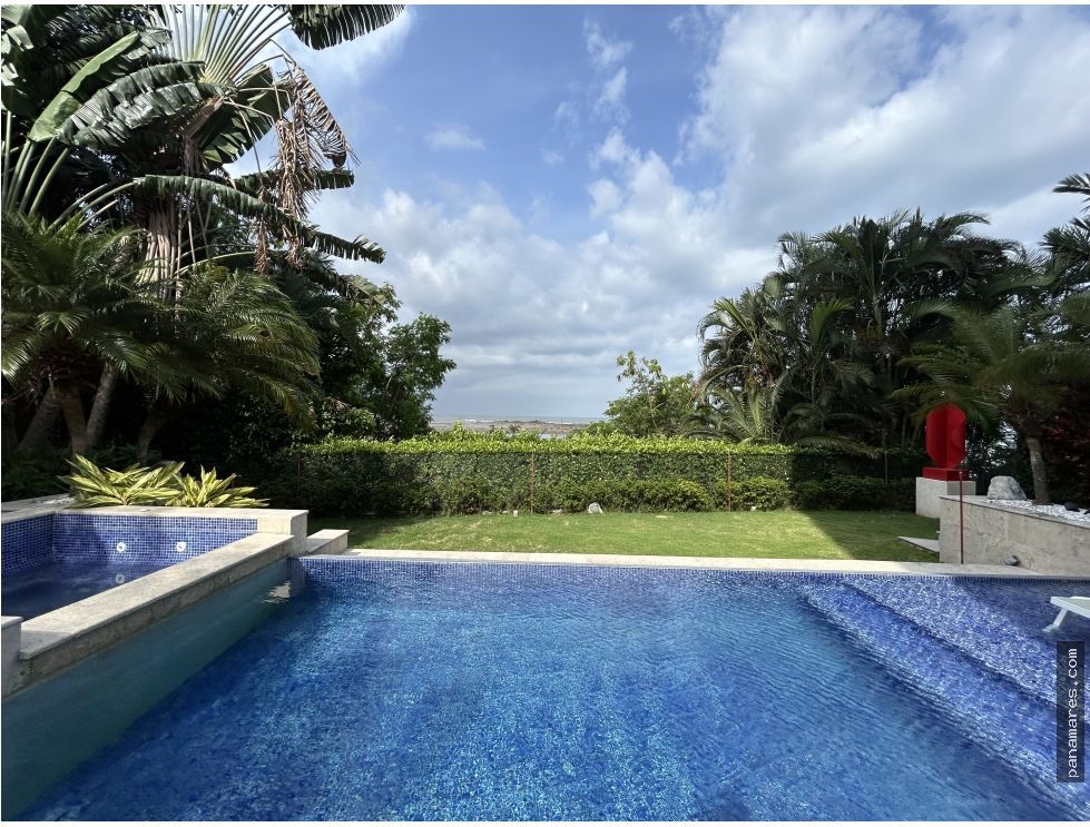 Hermoso Apartamento Amoblado - Terraza Privada Con Piscina — Apartamento en Venta