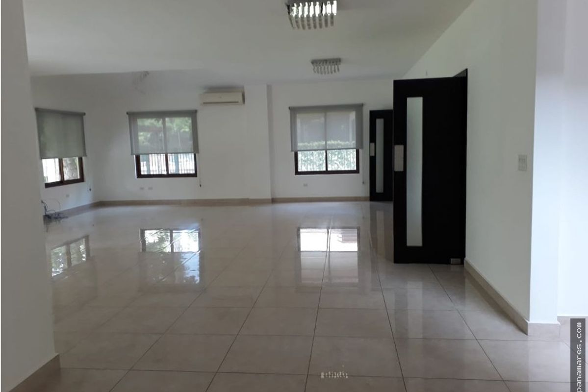 PH Senderos - Camino De Cruces — Penthouse en Venta