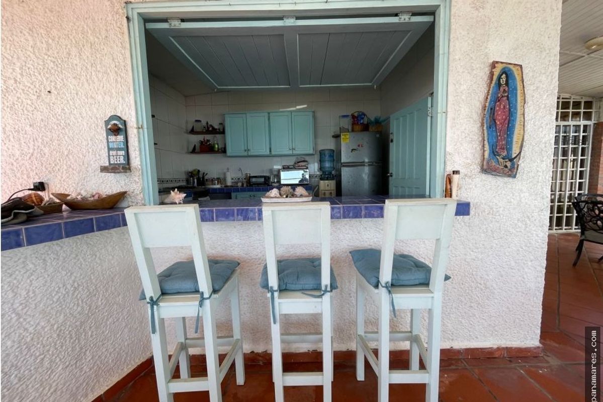 Hermosa Casa Frente Al Mar En Farallon — Casa de Playa en Venta
