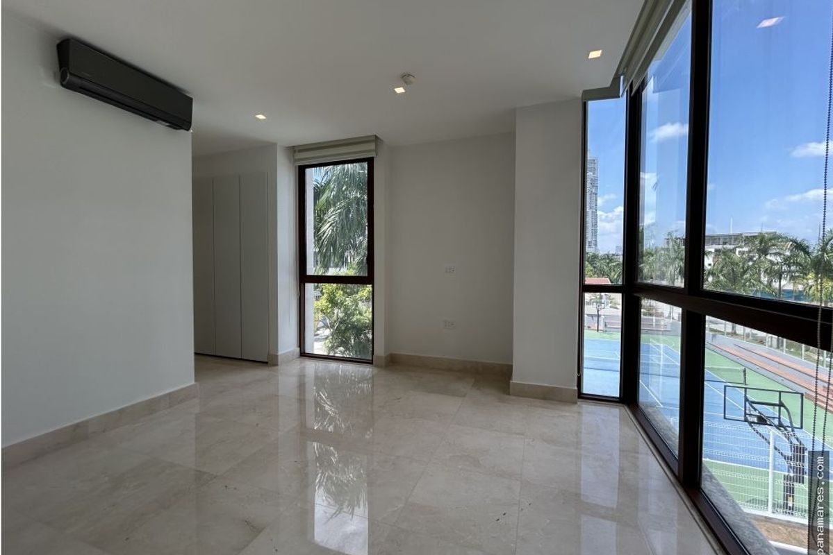 PH Gardens - Ocean Reef Islands — Penthouse en Alquiler